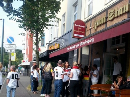 Foto: Der Grieche zum Staufenplatz